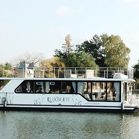 Botel Luxboot Caju *