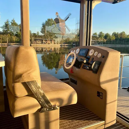 Luxboot Caju Waren (Mueritz)
